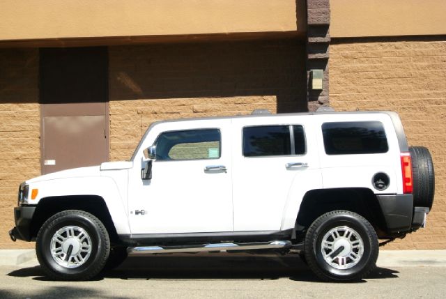 2006 Hummer H3 3.8L MUST Seeone Owner Clean Carfax Sedan