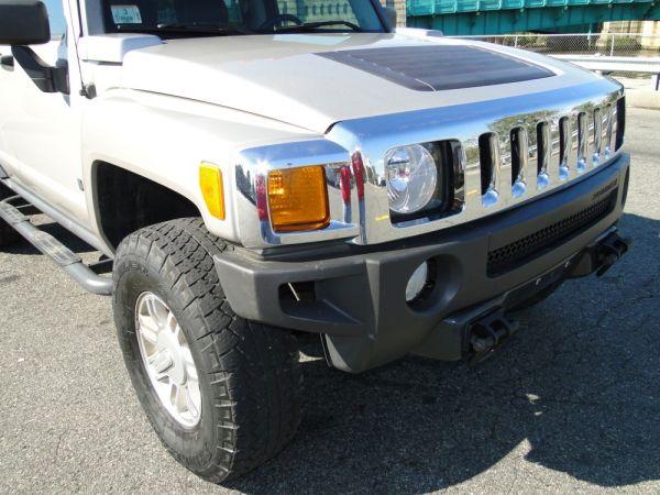 2006 Hummer H3 4dr 114 Inch WB XLT SUV