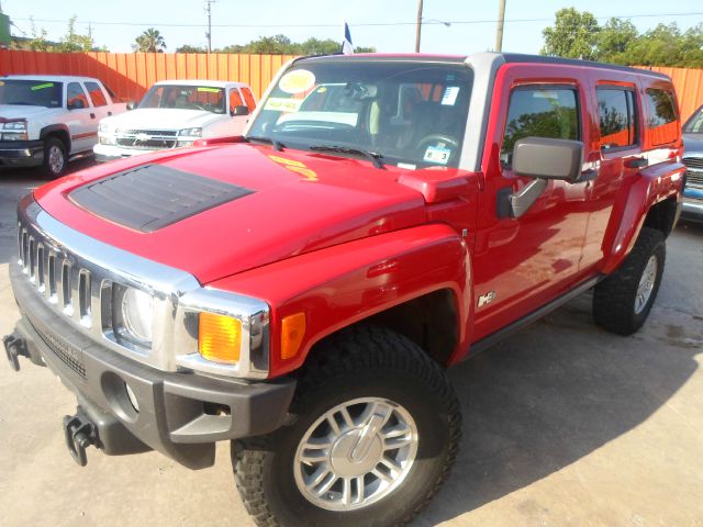 2006 Hummer H3 Scion XB