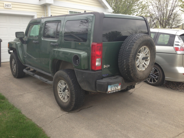 2006 Hummer H3 Scion XB