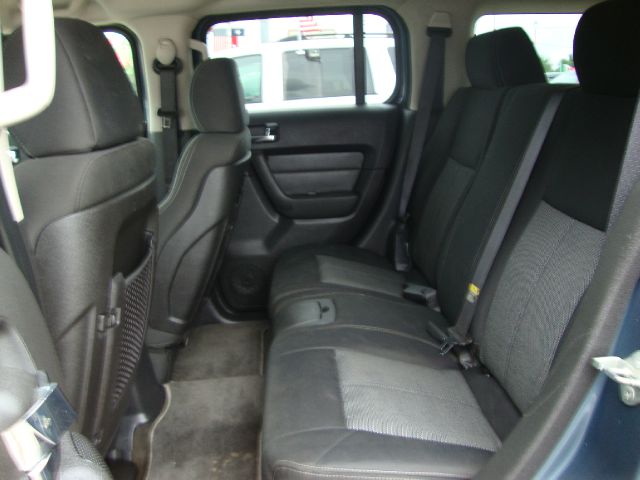 2006 Hummer H3 Scion XB