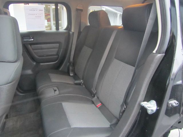 2009 Hummer H3 Base