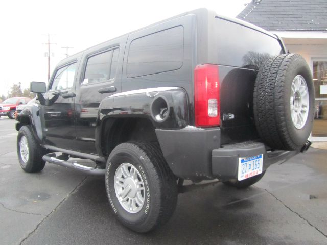 2009 Hummer H3 Base