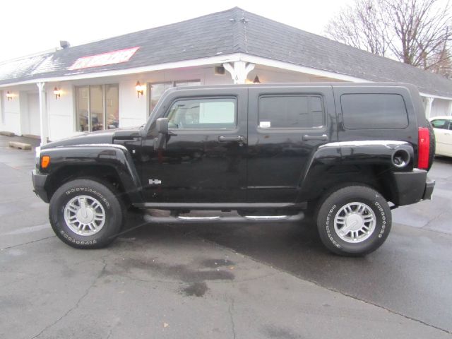 2009 Hummer H3 Base