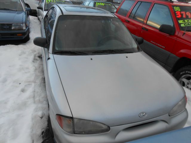 1999 Hyundai Accent XLS