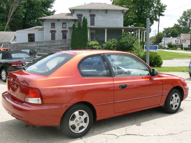 2000 Hyundai Accent XLS