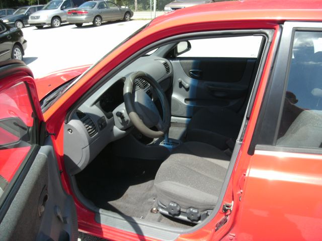 2001 Hyundai Accent S Sedan