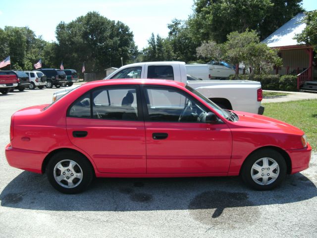 2001 Hyundai Accent S Sedan