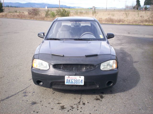 2001 Hyundai Accent ESi