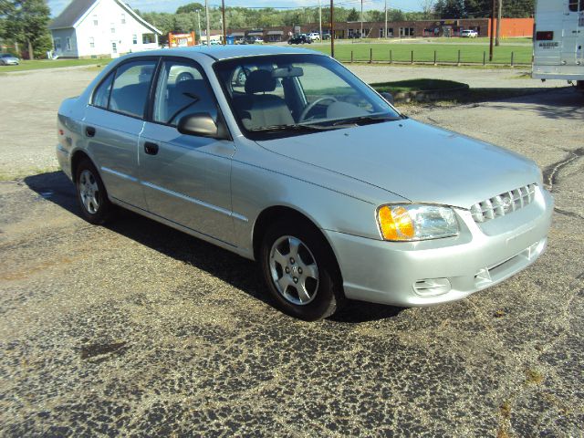 2001 Hyundai Accent S Sedan