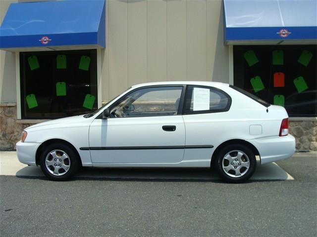 2001 Hyundai Accent 530i Premium Pkg