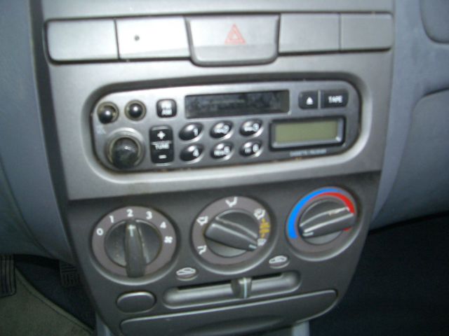 2001 Hyundai Accent ESi