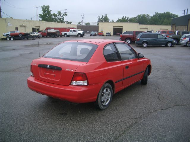 2001 Hyundai Accent ESi