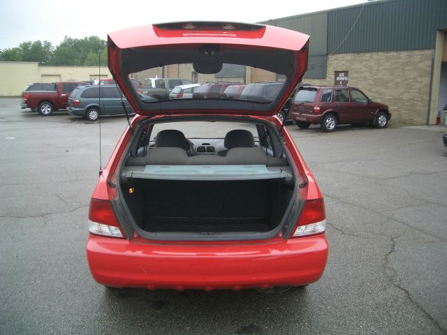 2001 Hyundai Accent ESi