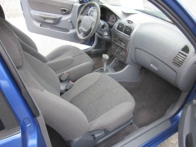 2001 Hyundai Accent XLS