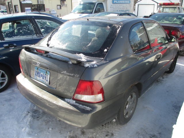 2001 Hyundai Accent XLS