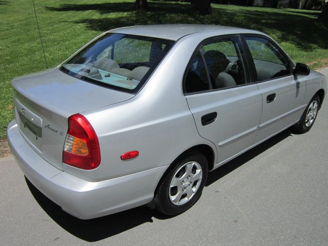 2001 Hyundai Accent S Sedan