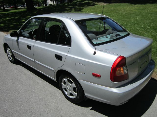 2001 Hyundai Accent S Sedan