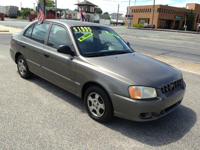 2002 Hyundai Accent S Sedan