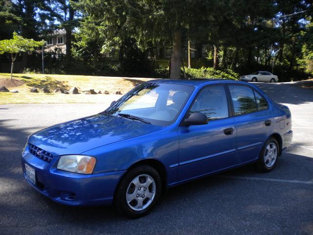 2002 Hyundai Accent S Sedan