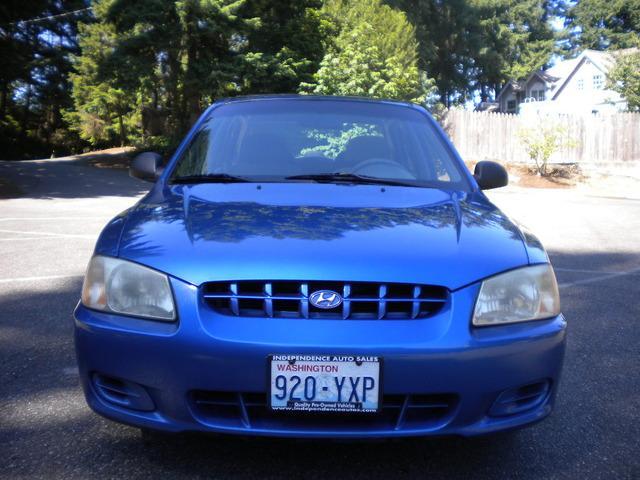 2002 Hyundai Accent S Sedan