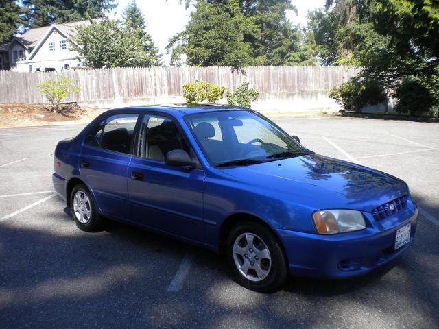 2002 Hyundai Accent S Sedan