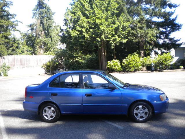 2002 Hyundai Accent S Sedan