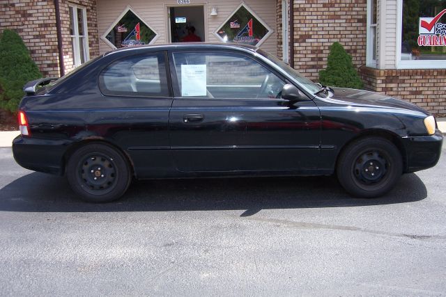 2002 Hyundai Accent XLS