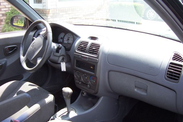 2002 Hyundai Accent XLS