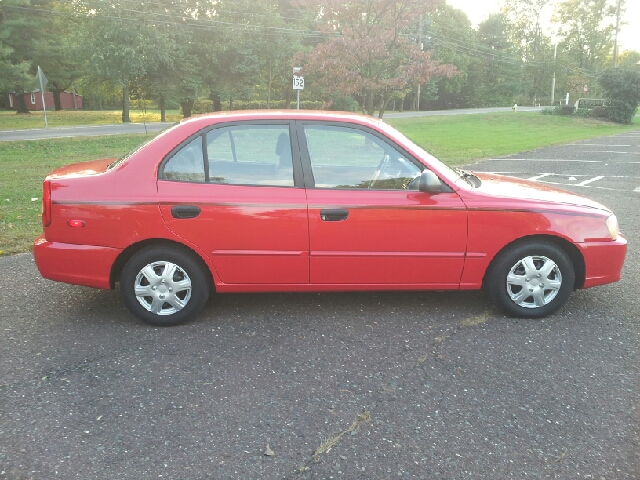 2002 Hyundai Accent S Sedan