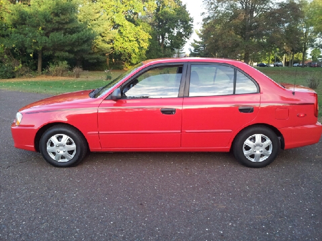 2002 Hyundai Accent S Sedan