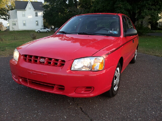 2002 Hyundai Accent S Sedan