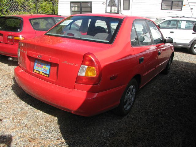 2002 Hyundai Accent S Sedan