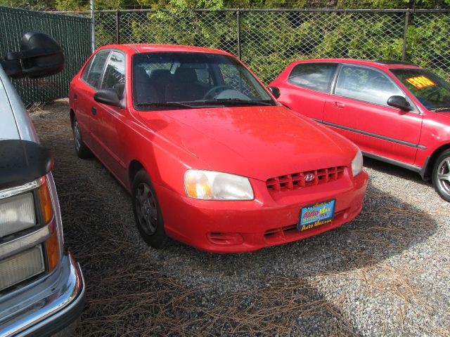 2002 Hyundai Accent S Sedan