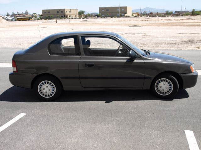 2002 Hyundai Accent ESi