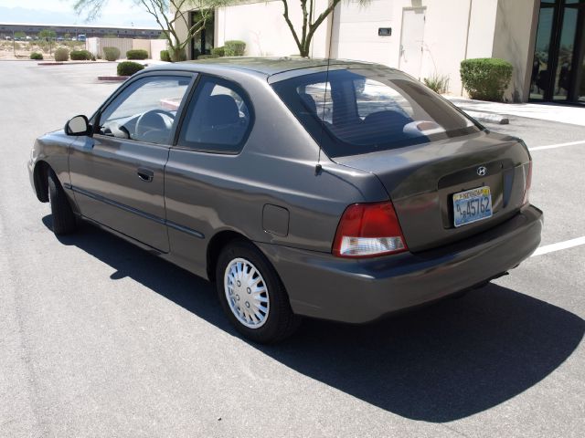 2002 Hyundai Accent ESi