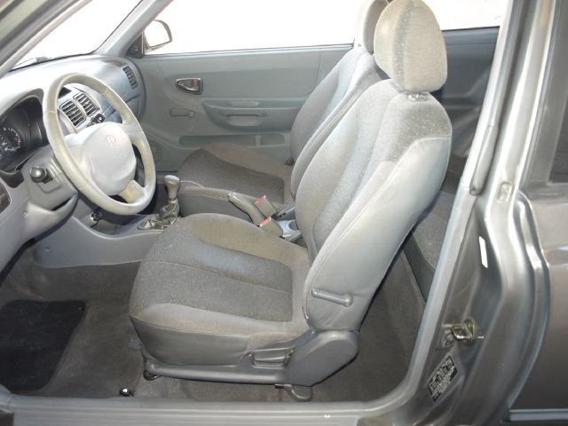 2002 Hyundai Accent ESi