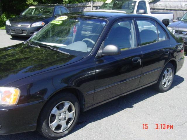 2002 Hyundai Accent S Sedan