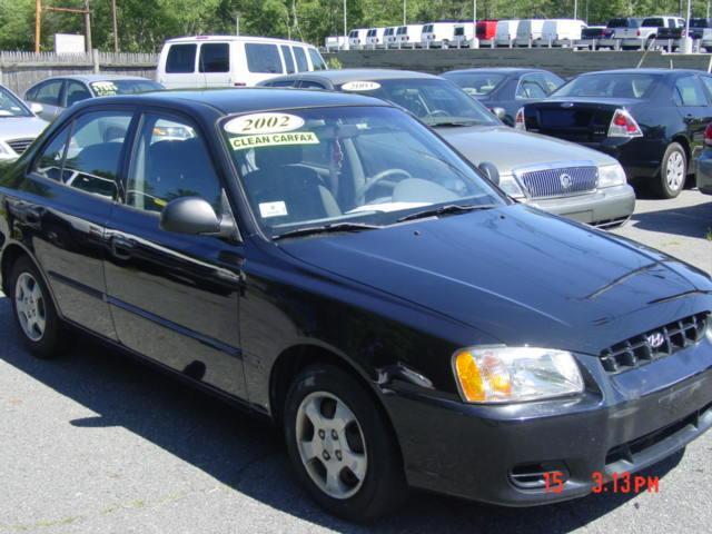 2002 Hyundai Accent S Sedan