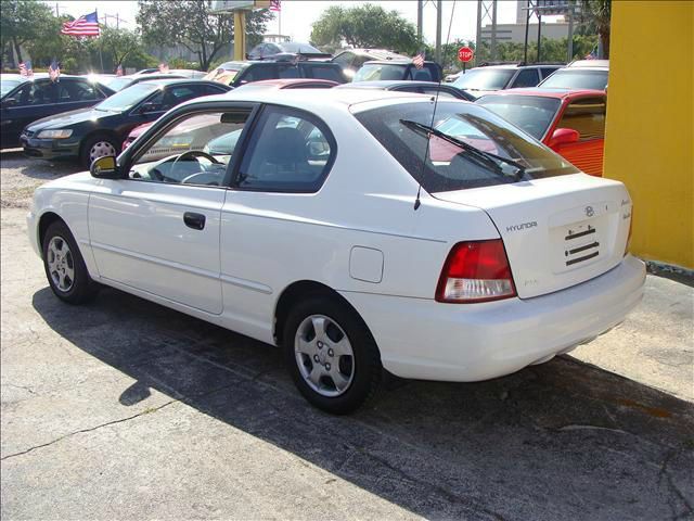 2002 Hyundai Accent XLS