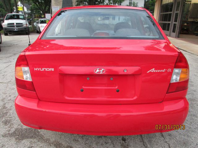 2002 Hyundai Accent S Sedan