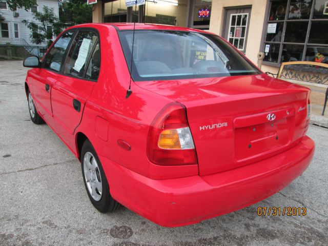 2002 Hyundai Accent S Sedan