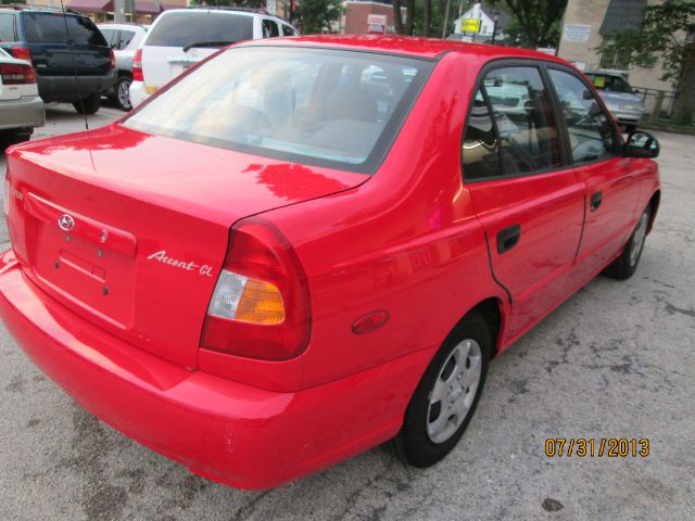 2002 Hyundai Accent S Sedan