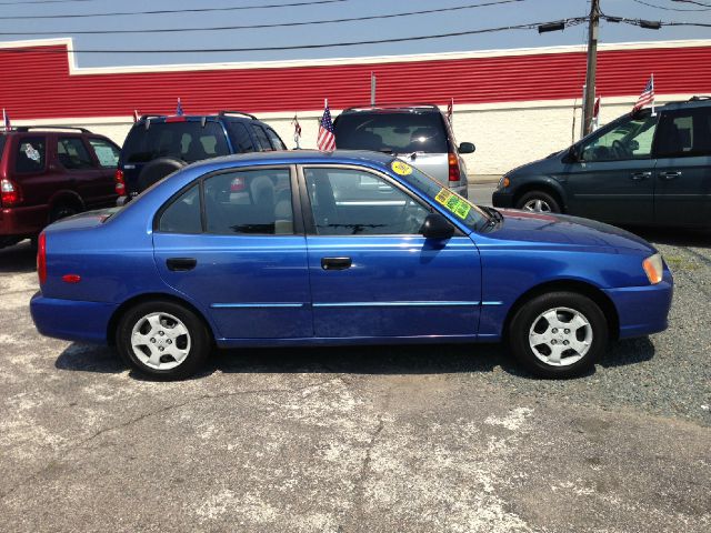 2002 Hyundai Accent S Sedan