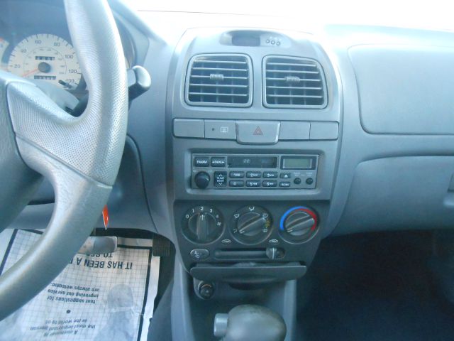 2002 Hyundai Accent XLS