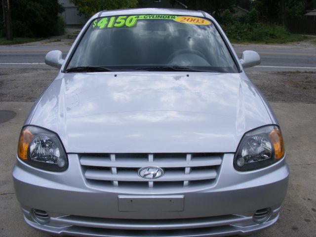 2003 Hyundai Accent Slt,4x4,1-owner,3rd Seat