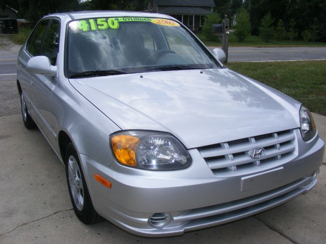 2003 Hyundai Accent Slt,4x4,1-owner,3rd Seat