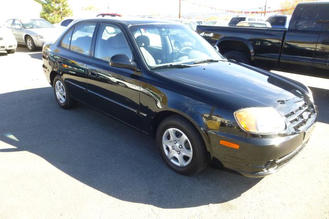 2003 Hyundai Accent Slt,4x4,1-owner,3rd Seat