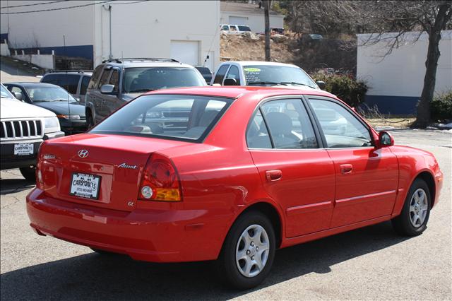 2003 Hyundai Accent S Sedan