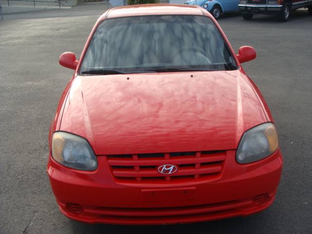 2003 Hyundai Accent S Sedan